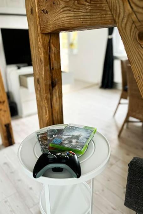 Modernes Apartment Mit Balkon Free Parking Netflix ツェレ エクステリア 写真